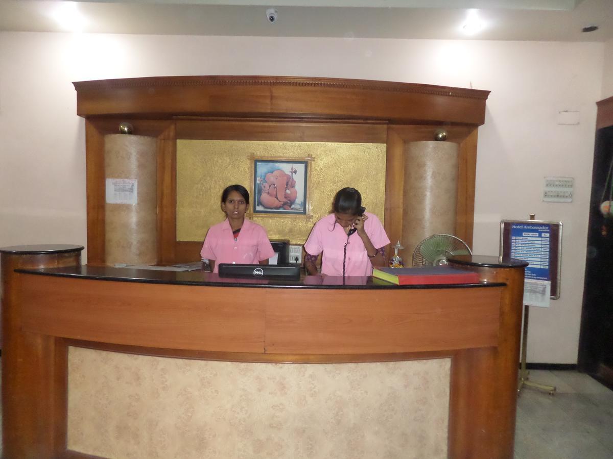 Hotel Ambessador Executive Solapur Exterior photo